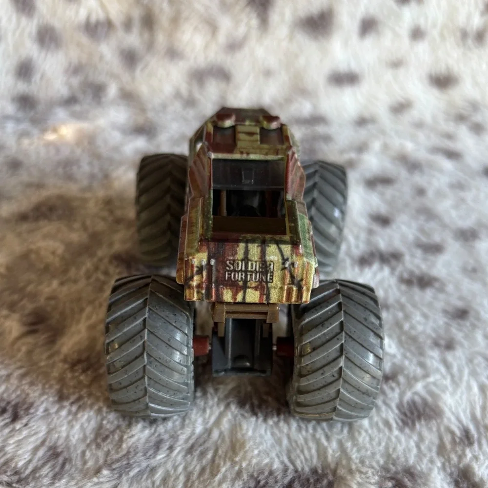 Hot Wheels Monster Jam Soldier Fortune Camouflage Monster Truck 1:64 Scale